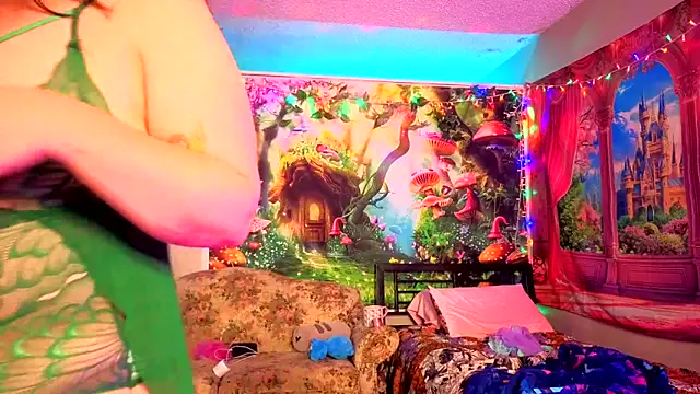 Princess  Kitty   online show from October 28, 2025, 3:58 pm