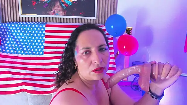Snapshot of Luna_Naughty1 chatting on July 5, 2026, 1:23 am Luna Naughty1 online show from July 5, 2026, 1:23 am