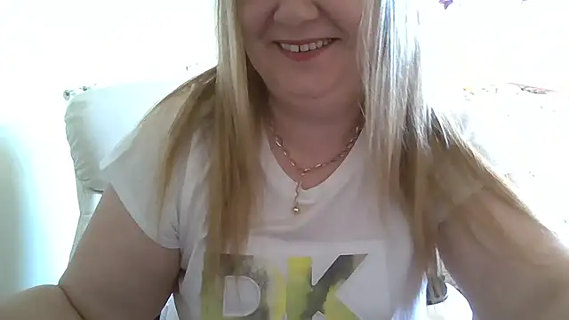 arianamodel4you online show from November 27, 2025, 12:51 pm