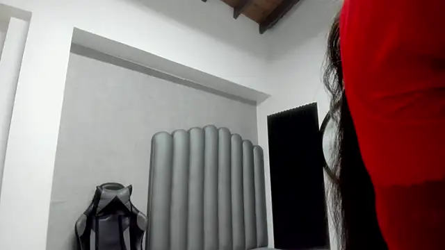 Lucy-23 online show from February 25, 2026, 4:44 am