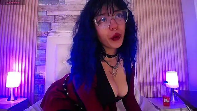 rihonna hs8 online show from April 6, 2026, 7:26 pm