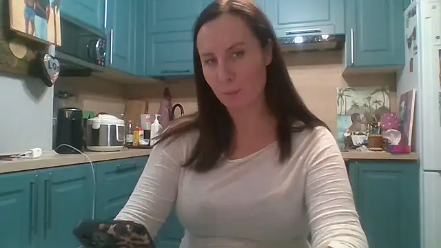 ALICAINWONDERLAND online show from November 20, 2025, 6:40 pm