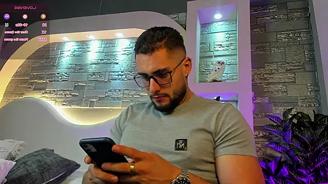 dominic de luca online show from November 8, 2025, 5:29 am