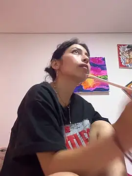 Snapshot of larsonbeverly chatting on March 12, 2026, 7:42 pm larsonbeverly online show from March 12, 2026, 7:42 pm