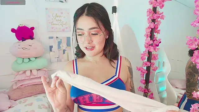 justonecute online show from September 9, 2025, 2:22 am