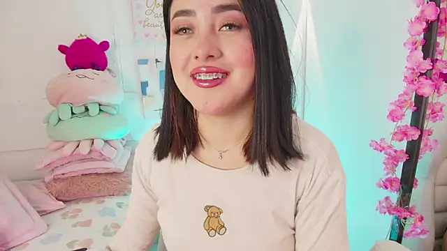 justonecute online show from September 11, 2025, 12:55 am