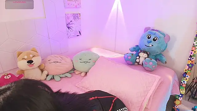 justonecute online show from November 26, 2025, 12:11 am