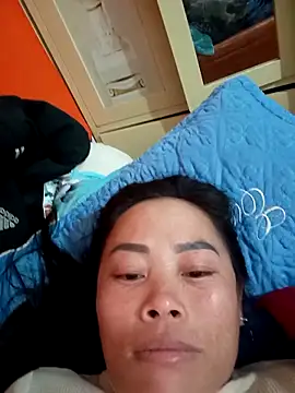 CoMay003 online show from February 1, 2026, 11:36 pm