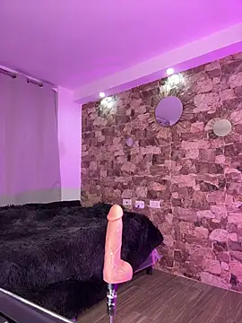 samiacooper25 online show from March 23, 2026, 8:18 am