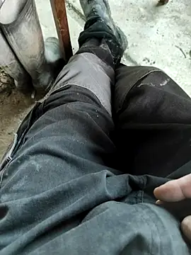 Snapshot of hansvonerotic1 chatting on October 22, 2025, 10:37 am hansvonerotic1 online show from October 22, 2025, 10:37 am