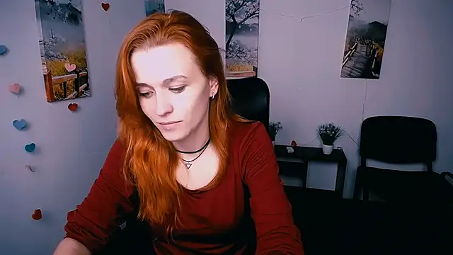 Snapshot of PeppyMia chatting on November 28, 2025, 7:44 am PeppyMia online show from November 28, 2025, 7:44 am