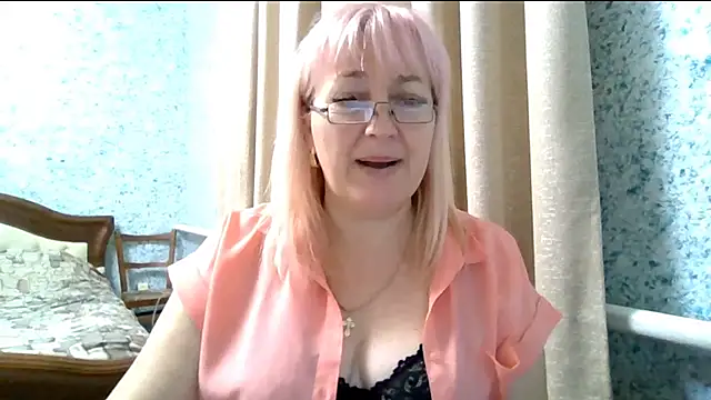 Snapshot of PlayM3Soft chatting on October 3, 2025, 6:16 pm PlayM3Soft online show from October 3, 2025, 6:16 pm