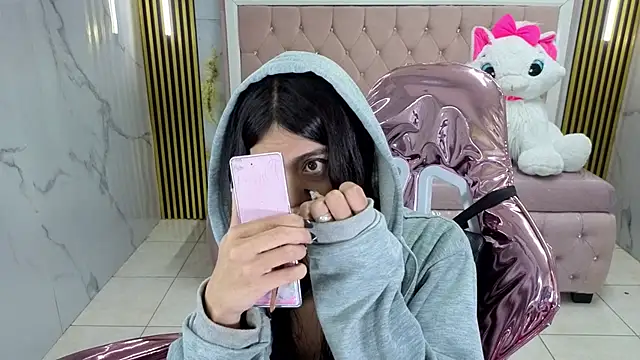 Snapshot of alehp_rose_s chatting on May 6, 2026, 1:16 pm alehp rose s online show from May 6, 2026, 1:16 pm