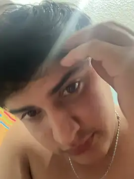 yesitwink  online show from April 25, 2026, 12:13 am