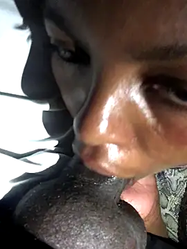 Snapshot of ffinegirl chatting on October 30, 2025, 8:09 pm ffinegirl online show from October 30, 2025, 8:09 pm