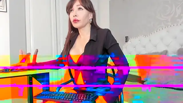 LilithCalderon  online show from September 26, 2025, 8:24 pm