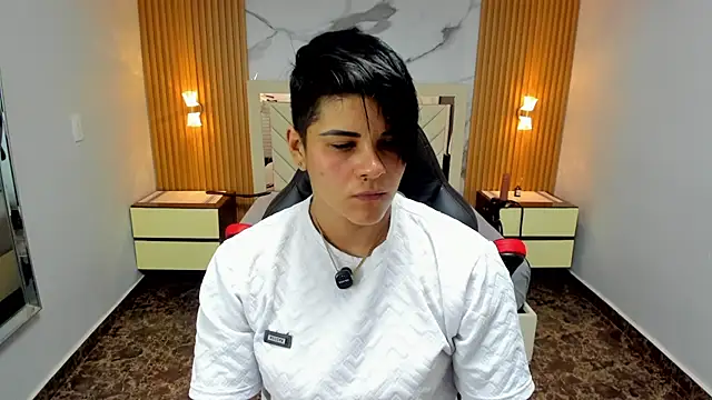 KAROLLJONES1 online show from March 31, 2026, 7:25 pm