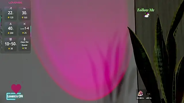 Snapshot of Ice_Princess_ chatting on October 9, 2025, 12:14 pm Ice Princess online show from October 9, 2025, 12:14 pm