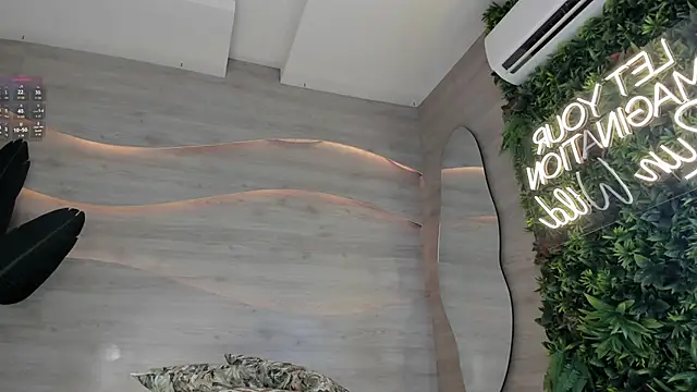 Alma Leon online show from September 29, 2025, 11:37 am