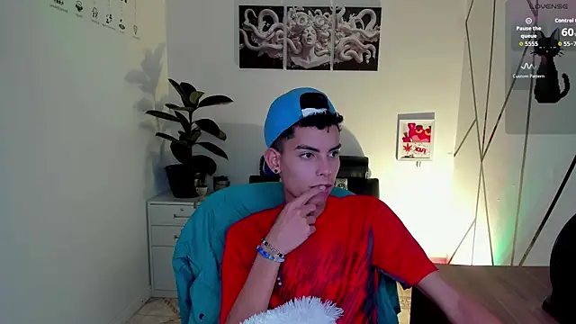 Snapshot of Room_69x chatting on November 2, 2025, 3:31 am Room 69x online show from November 2, 2025, 3:31 am