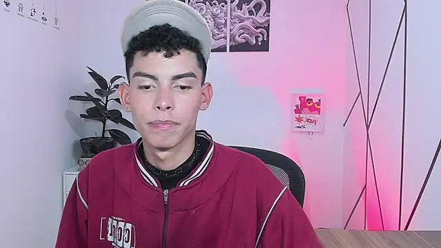 Snapshot of Room_69x chatting on November 18, 2025, 3:12 am Room 69x online show from November 18, 2025, 3:12 am