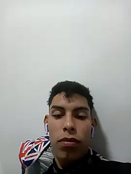 Snapshot of Room_69x chatting on November 19, 2025, 9:09 am Room 69x online show from November 19, 2025, 9:09 am