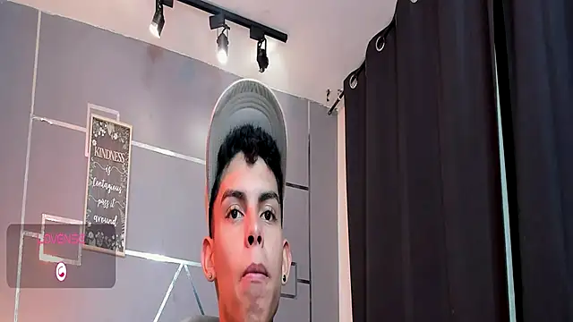 Snapshot of Room_69x chatting on November 22, 2025, 3:16 am Room 69x online show from November 22, 2025, 3:16 am