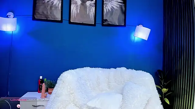 Snapshot of Room_69x chatting on December 5, 2025, 3:15 am Room 69x online show from December 5, 2025, 3:15 am