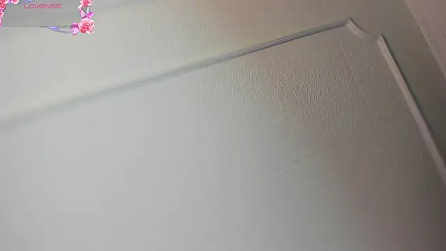 Manuela miller  online show from February 19, 2026, 8:49 pm