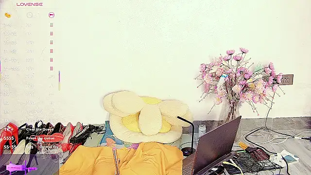 Solsken  online show from October 10, 2025, 8:35 am