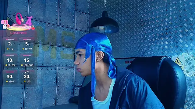 Snapshot of AlanCutee chatting on October 25, 2025, 1:07 pm AlanCutee online show from October 25, 2025, 1:07 pm