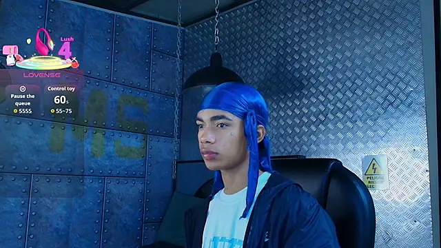 Snapshot of AlanCutee chatting on October 27, 2025, 12:20 pm AlanCutee online show from October 27, 2025, 12:20 pm