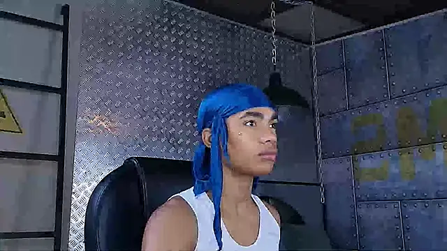 Snapshot of AlanCutee chatting on October 31, 2025, 11:22 am AlanCutee online show from October 31, 2025, 11:22 am