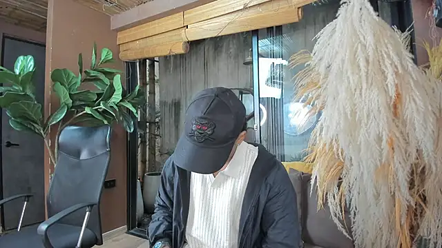 Snapshot of AlanCutee chatting on November 22, 2025, 11:31 am AlanCutee online show from November 22, 2025, 11:31 am