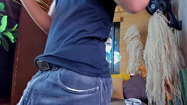 Snapshot of AlanCutee chatting on November 28, 2025, 11:46 am AlanCutee online show from November 28, 2025, 11:46 am