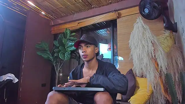 Snapshot of AlanCutee chatting on December 3, 2025, 11:19 am AlanCutee online show from December 3, 2025, 11:19 am