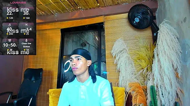 AlanCutee online show from January 9, 2026, 11:13 am