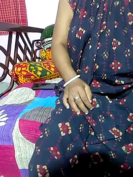 Cute-Swewty online show from November 16, 2025, 1:17 pm