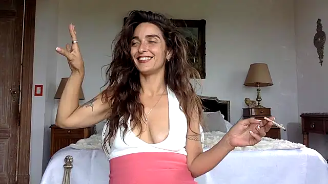 Snapshot of venuslibre chatting on November 1, 2025, 7:38 pm venuslibre online show from November 1, 2025, 7:38 pm