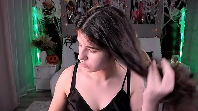 Snapshot of AnoraDark chatting on October 11, 2025, 6:28 pm AnoraDark online show from October 11, 2025, 6:28 pm