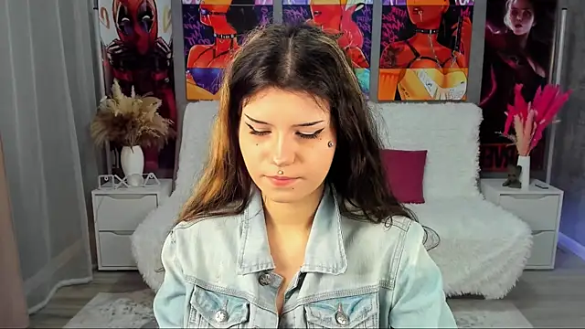 Snapshot of AnoraDark chatting on November 21, 2025, 6:17 pm AnoraDark online show from November 21, 2025, 6:17 pm