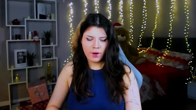 Snapshot of AnoraDark chatting on December 14, 2025, 12:21 pm AnoraDark online show from December 14, 2025, 12:21 pm