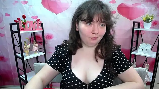 Snapshot of NeonilaLisova chatting on April 8, 2026, 11:10 am NeonilaLisova online show from April 8, 2026, 11:10 am
