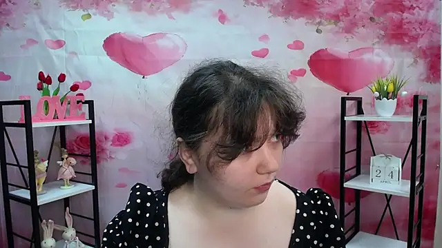 Snapshot of NeonilaLisova chatting on April 24, 2026, 5:10 am NeonilaLisova online show from April 24, 2026, 5:10 am