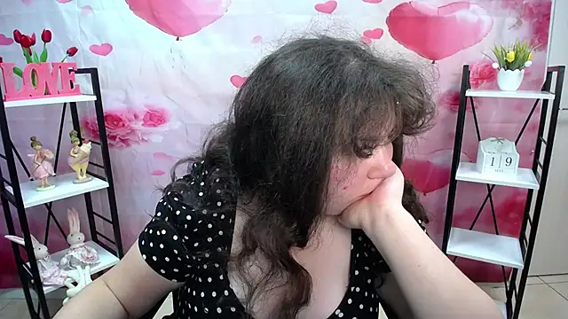 Snapshot of NeonilaLisova chatting on May 19, 2026, 11:05 am NeonilaLisova online show from May 19, 2026, 11:05 am