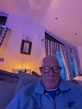 philefc online show from December 21, 2025, 4:03 pm