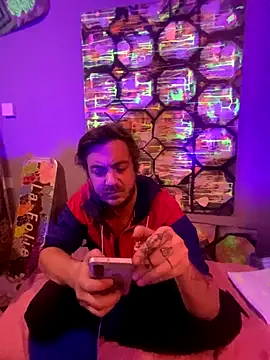 3615-ULLA online show from December 18, 2025, 10:27 pm