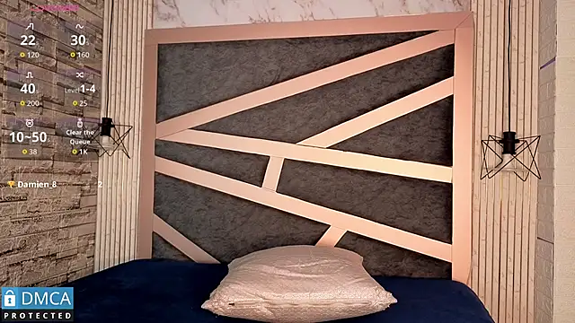 Clhoee  online show from November 12, 2025, 3:07 am