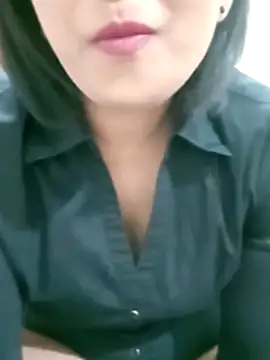Queen Kushi4 online show from July 6, 2026, 3:03 pm