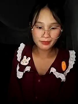 saronla 03 online show from September 17, 2025, 4:19 pm